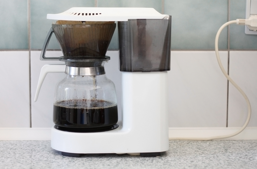 how does a filter coffee machine work