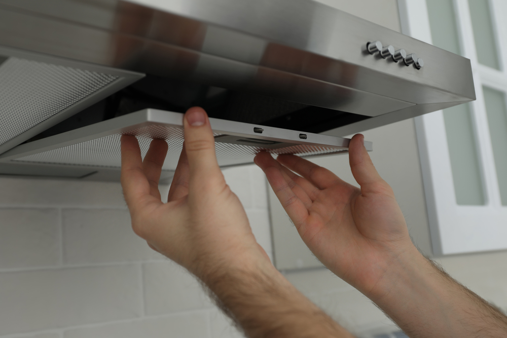 how high should a cooker hood be