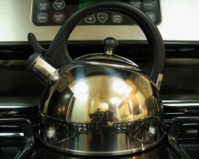 a teapot reflection shot