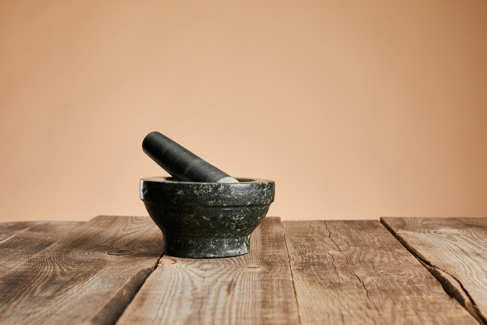 how to clean a mortar and pestle