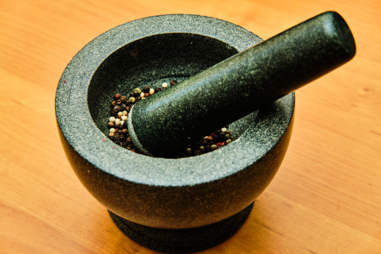 Kitchen Utensil Tips: How to Use a Pestle and Mortar
