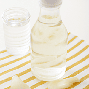 a bottle of white vinegar